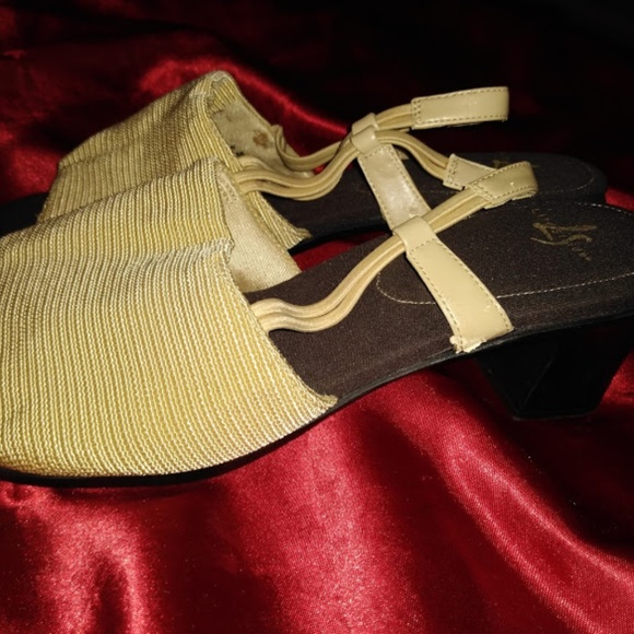 Shoes - Picture 2 of 3